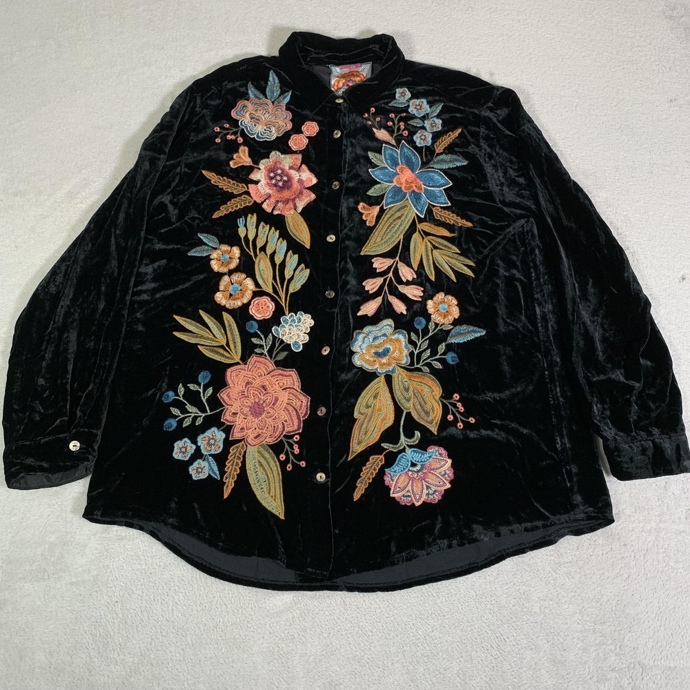 Johnny Was Pacifica Shirt Womens Medium Black Velvet Floral Embroidered Tunic